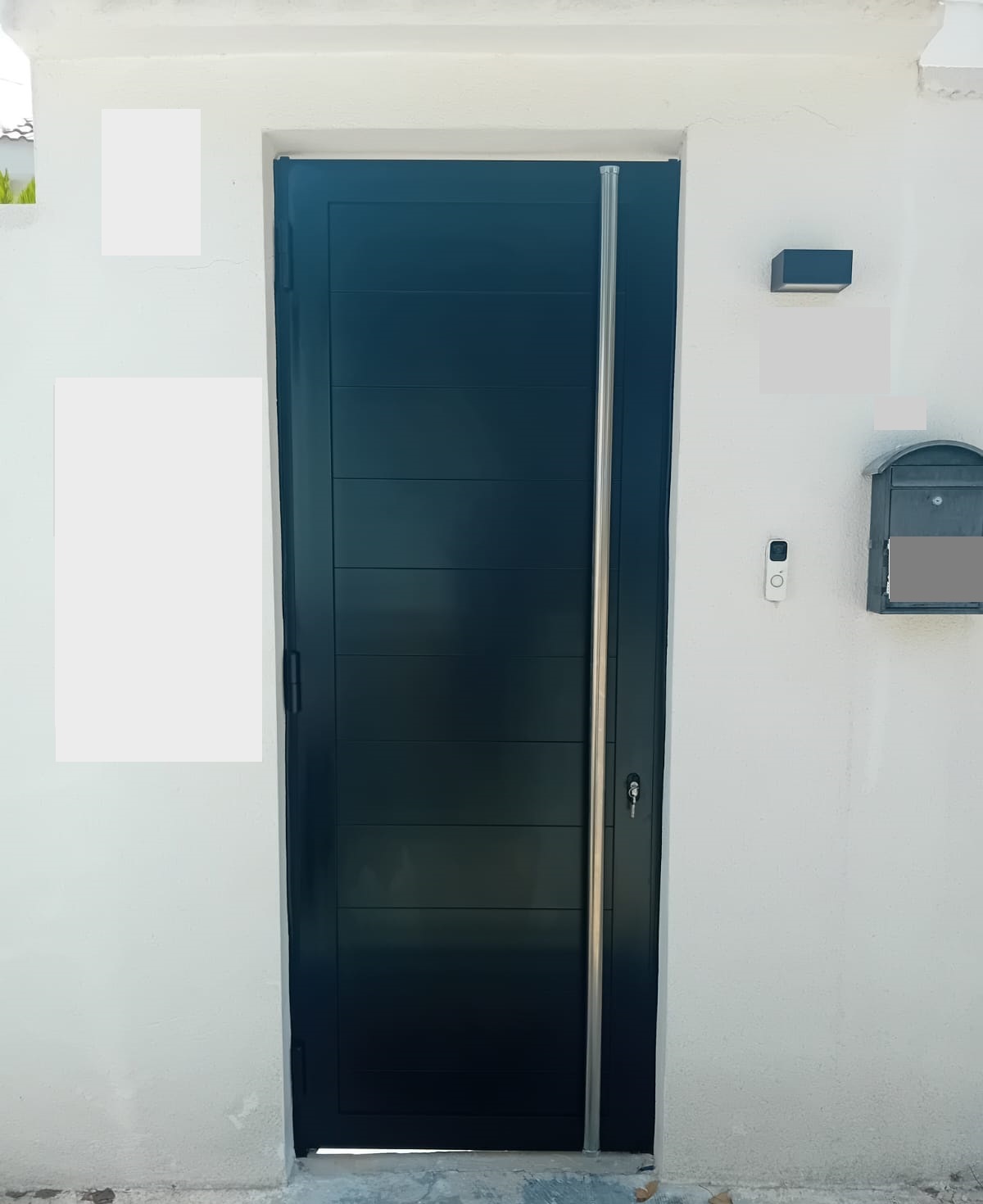 Custom aluminium gate for modern villa in Costa Blanca